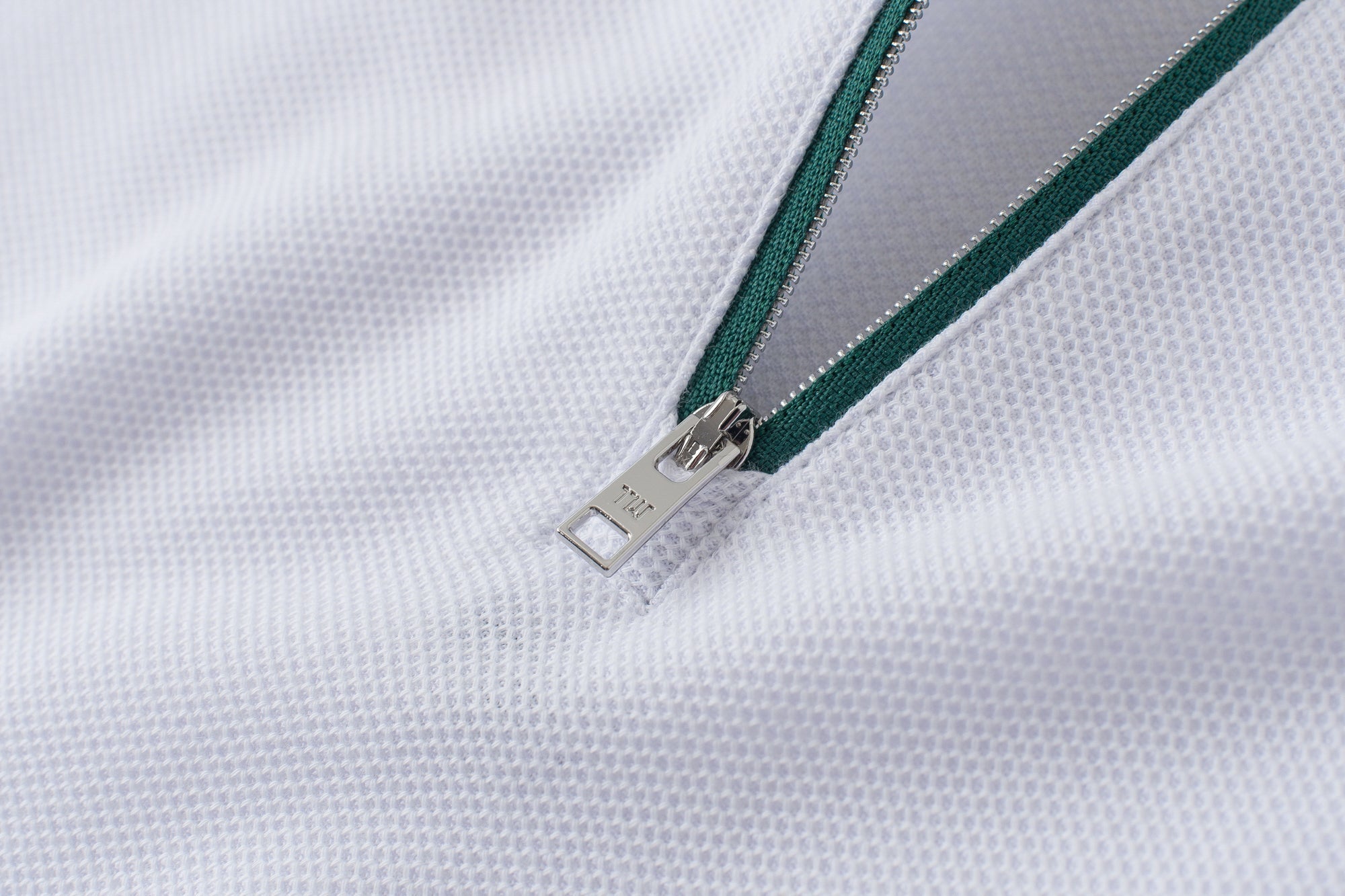 Vanguard Zip Polo White Zipper
