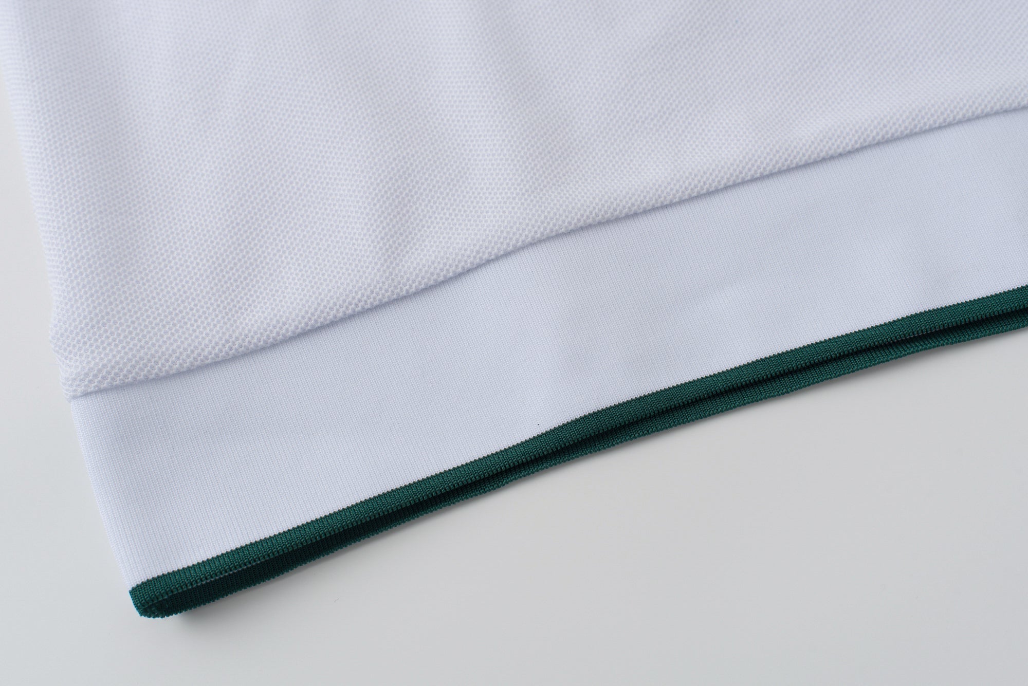 Vanguard Zip Polo White Hem