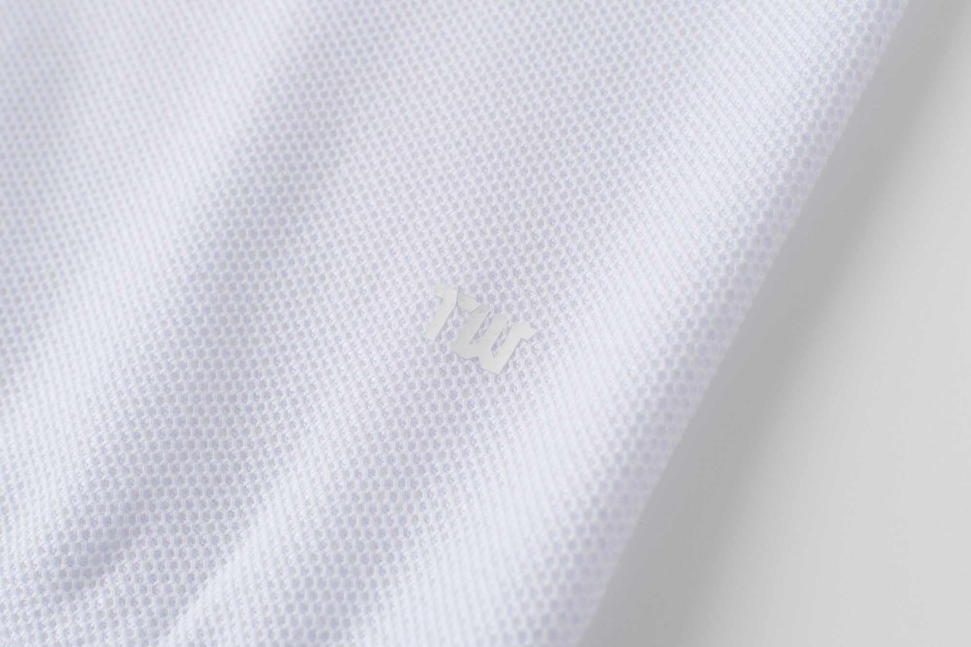 Vanguard Zip Polo White Logo